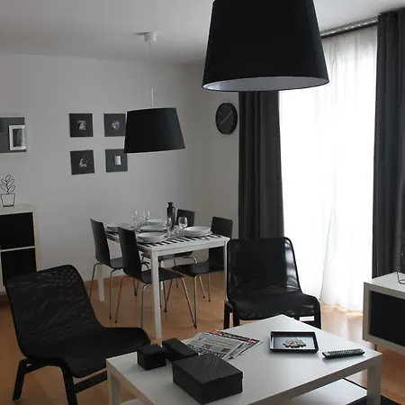 Casa-nova Suites Апартаменты *